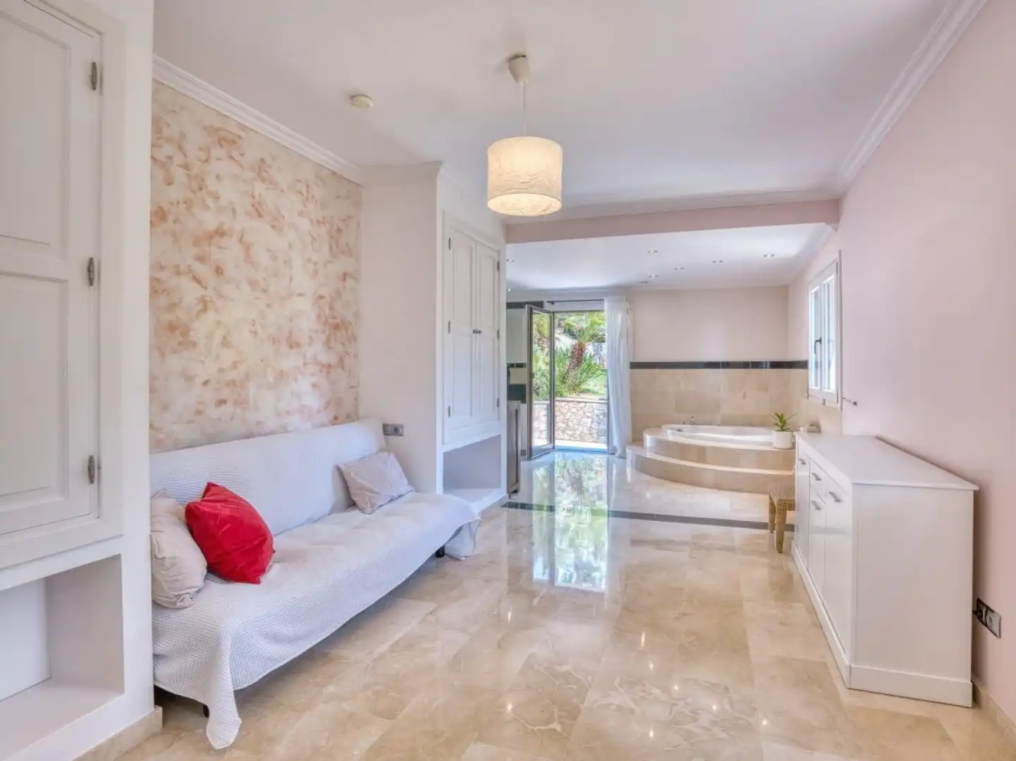 Baño de Casa o chalet de alquiler en Calvià con Aire acondicionado, Calefacción y Jardín privado