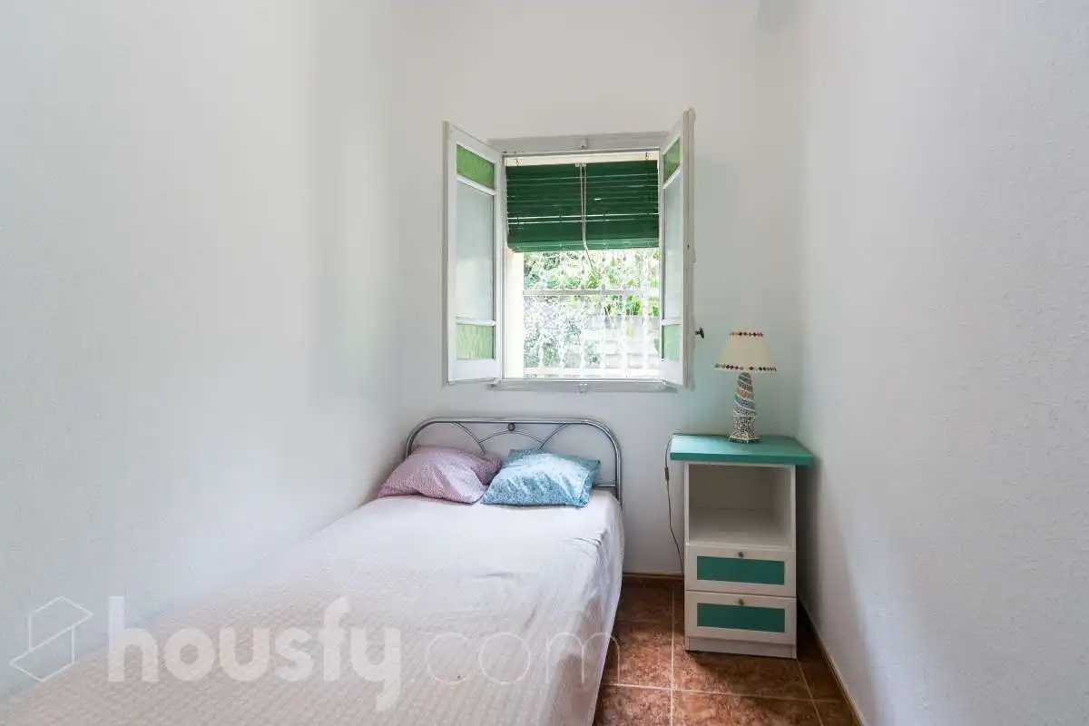 Dormitori de Casa o xalet en venda en Argençola amb Calefacció, Jardí privat i Terrassa