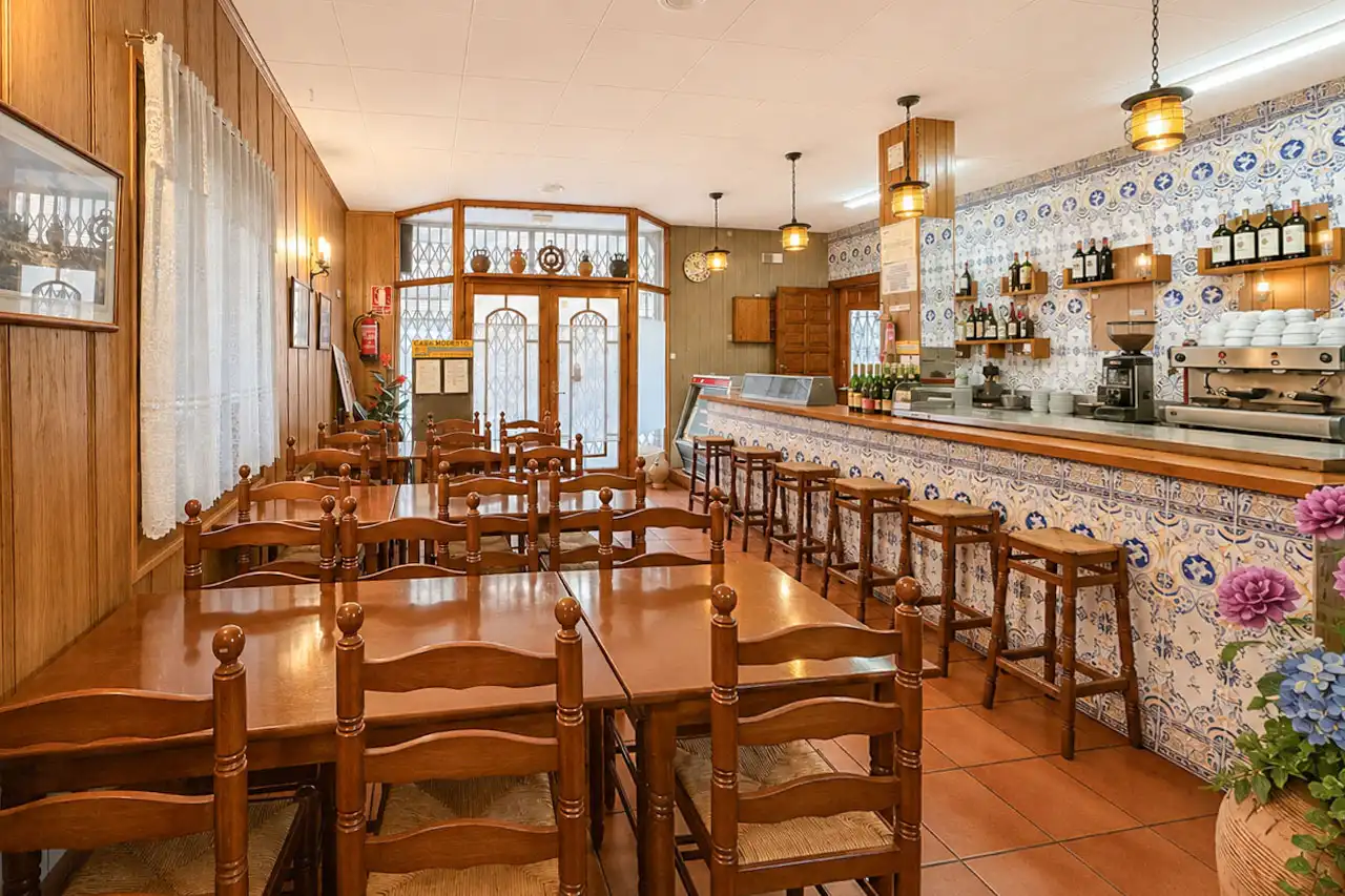 Hotel in vendita a Carrer de la Vall de Boí 8, imagen 3