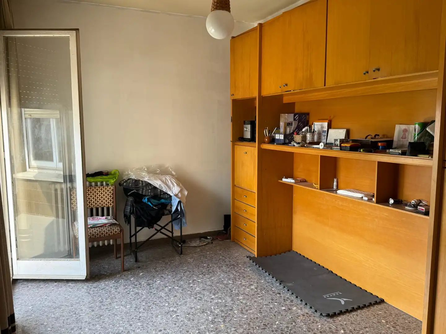 Piso en venta en L'Hospitalet de Llobregat con Calefacción, Terraza y Alarma