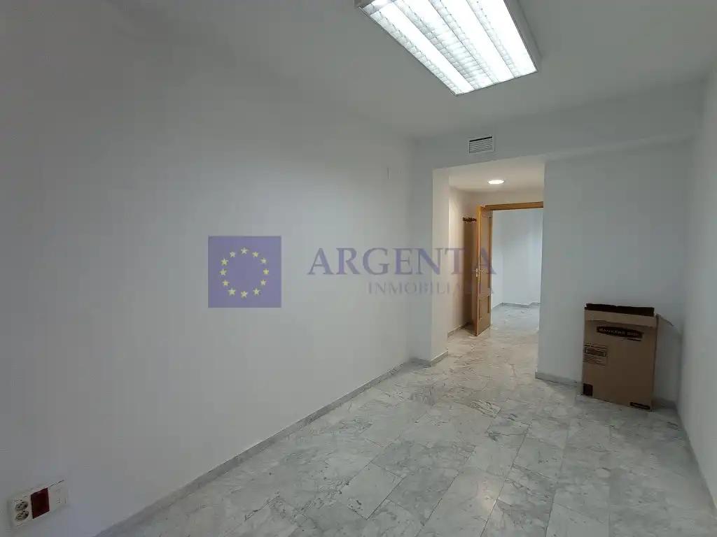 Oficina amb ascensor en venda a Centro, imagen 8