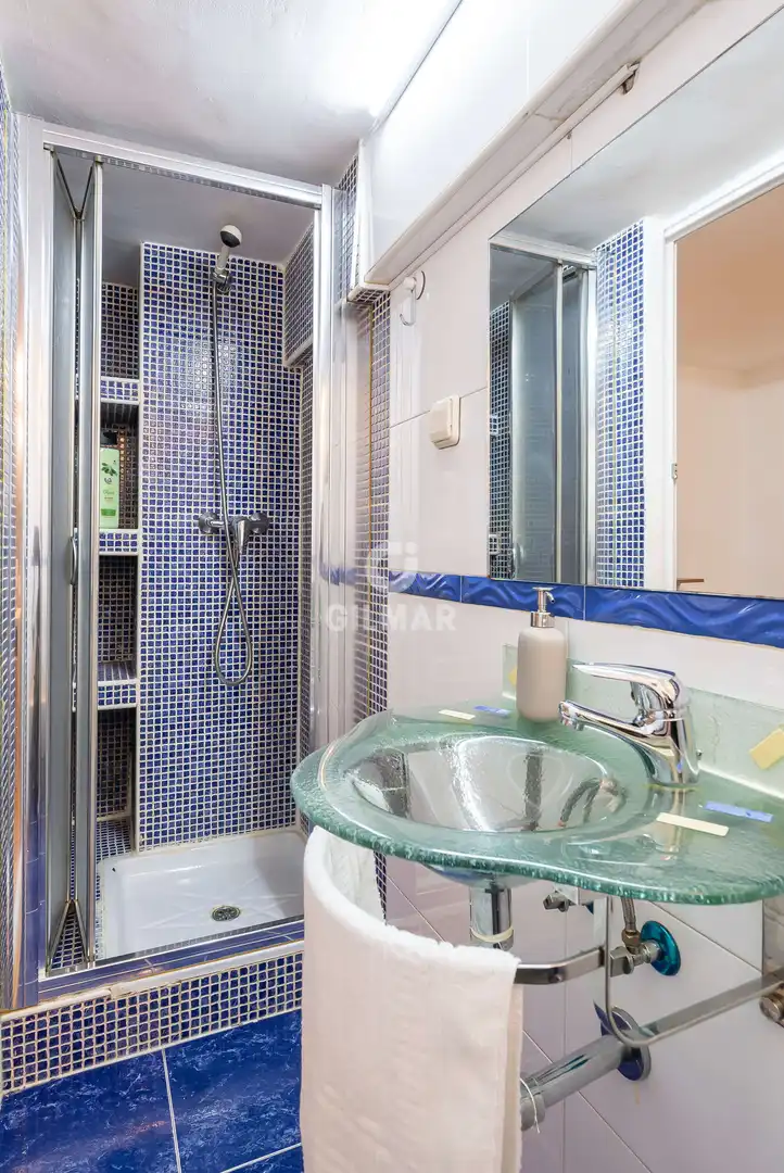 Bathroom of Flat for sale in Madrid  with Heating