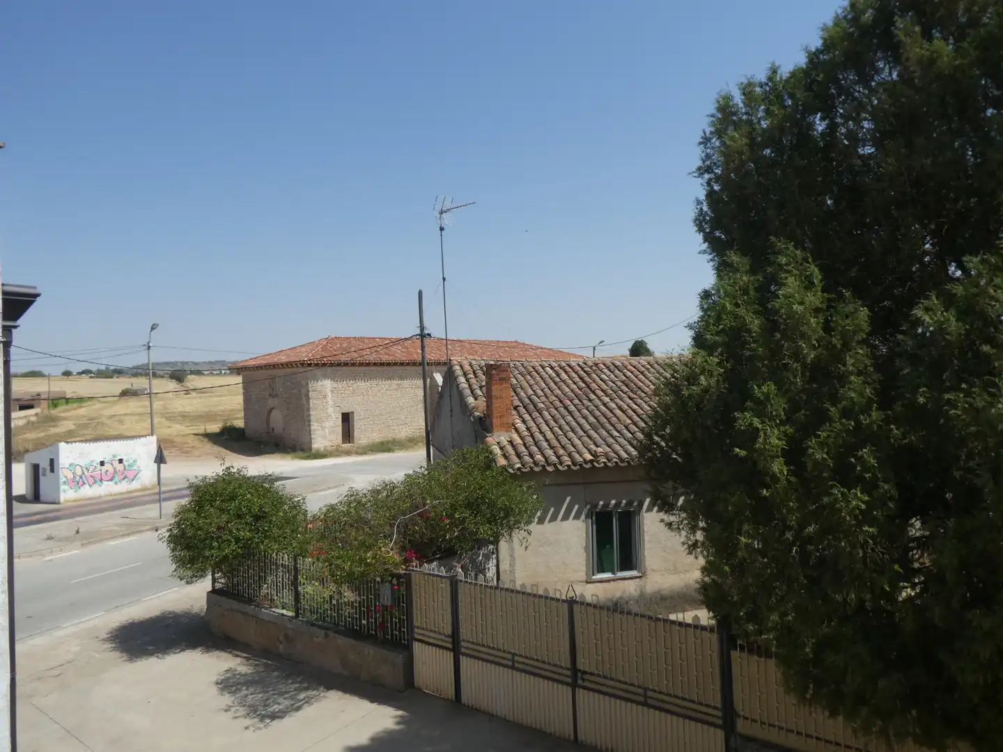 Vista exterior de Casa adosada en venta en Presencio con Calefacción, Jardín privado y Terraza