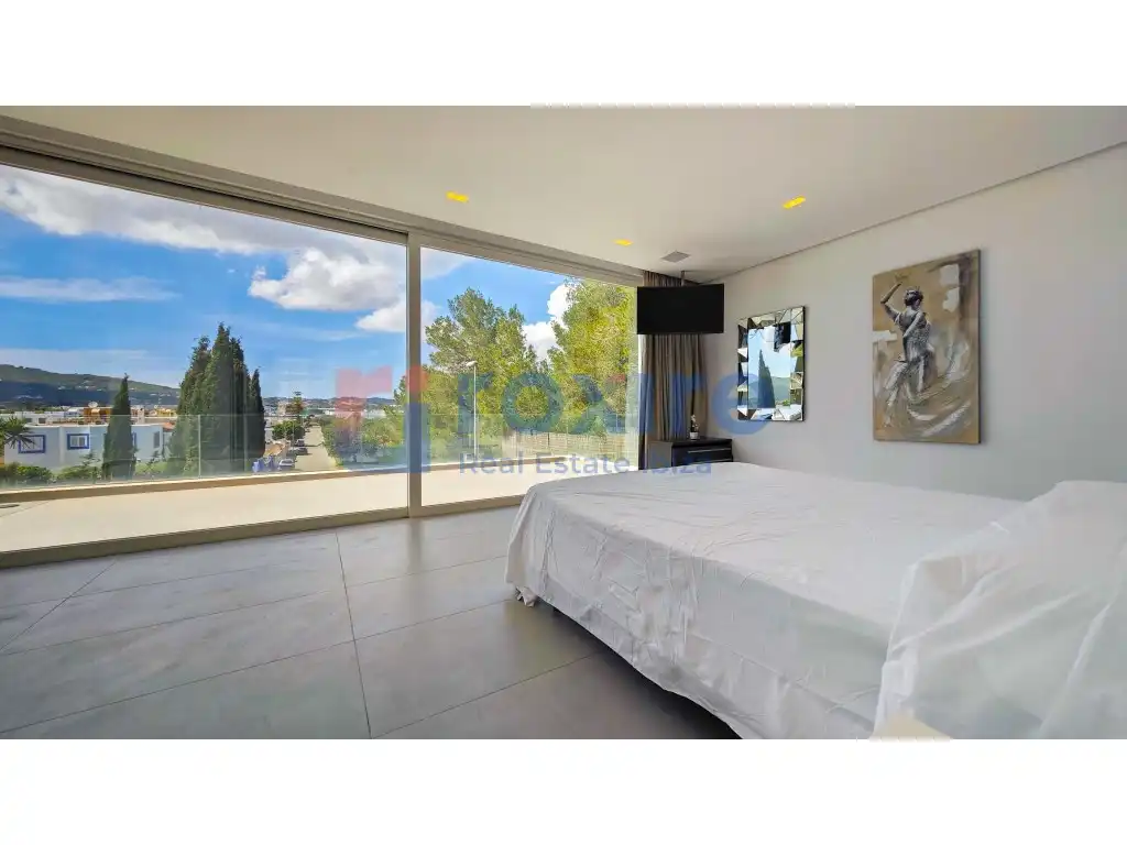 Dormitori de Casa o xalet en venda en Santa Eulària des Riu amb Aire condicionat, Jardí privat i Terrassa