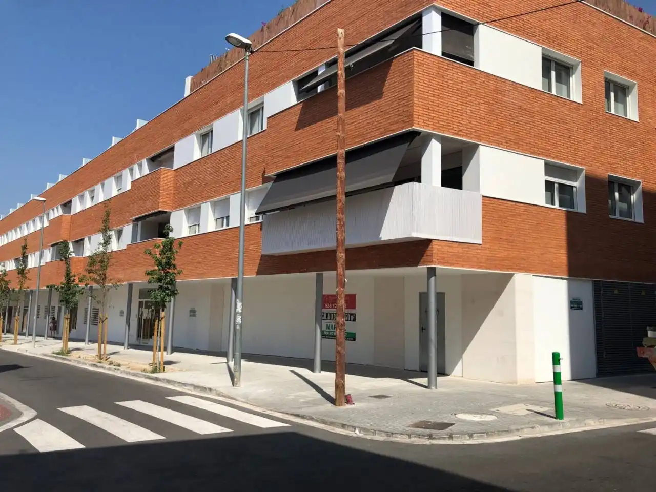 Local comercial de lloguer a Calle Annibal 16