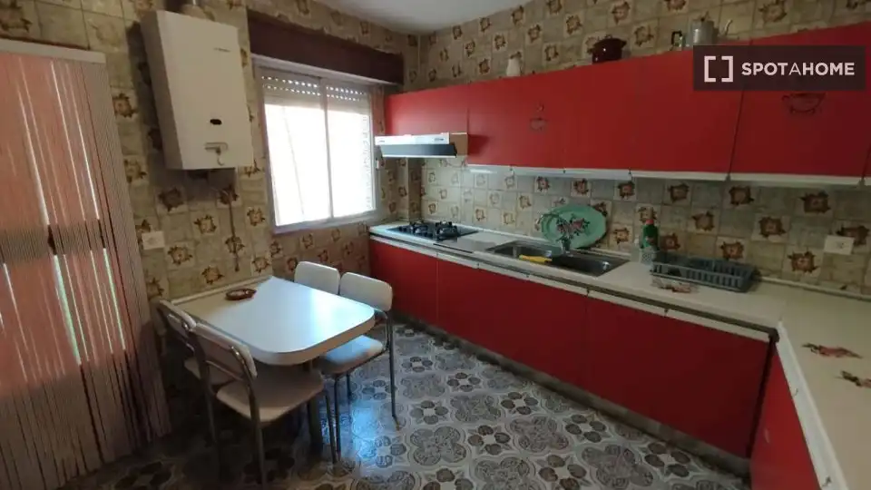 Cocina de Apartamento para compartir en Dúrcal con Aire acondicionado, Terraza y Amueblado