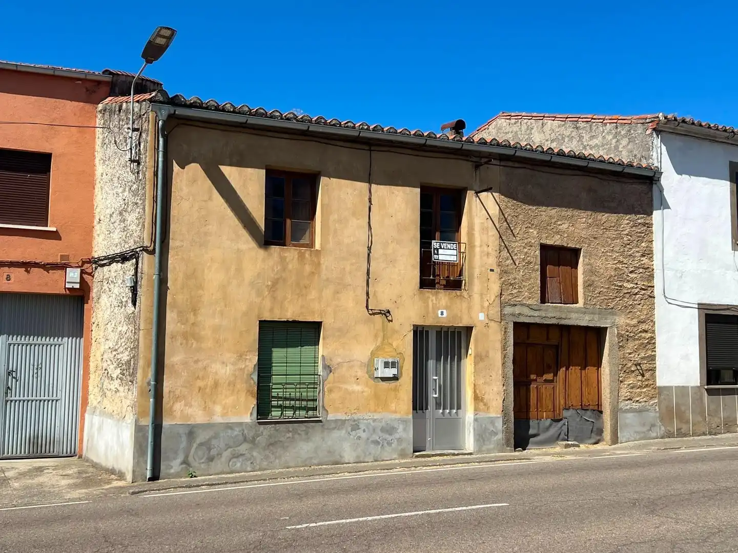 Vista exterior de Casa o xalet en venda en Lumbrales, Salamanca