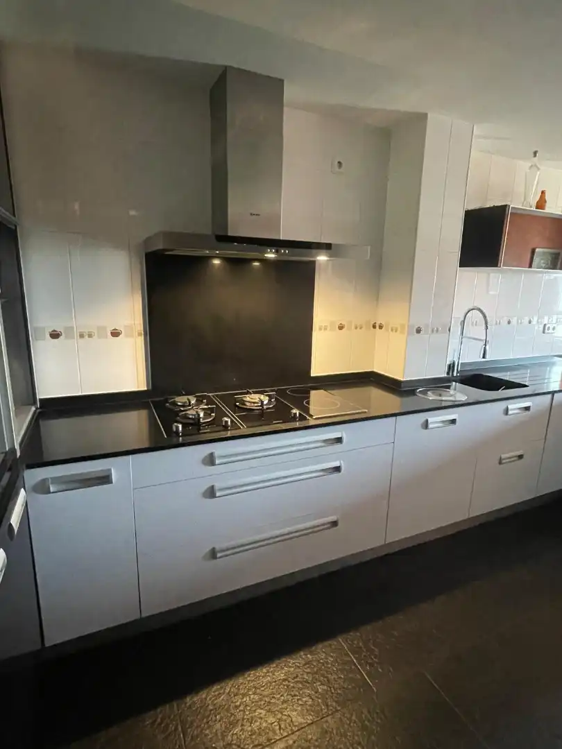 Flat for sale in Calle Polonia, Nuevo Parque