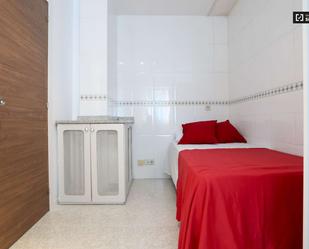 Bedroom of Flat to share in  Madrid Capital  with Air Conditioner and Terrace