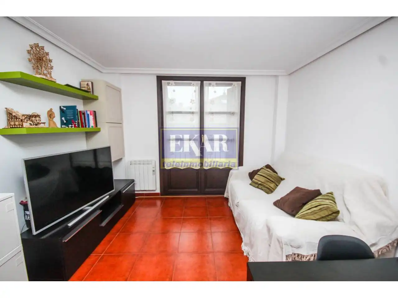 Sala de estar de Dúplex en venta en Irun  con Calefacción y Balcón