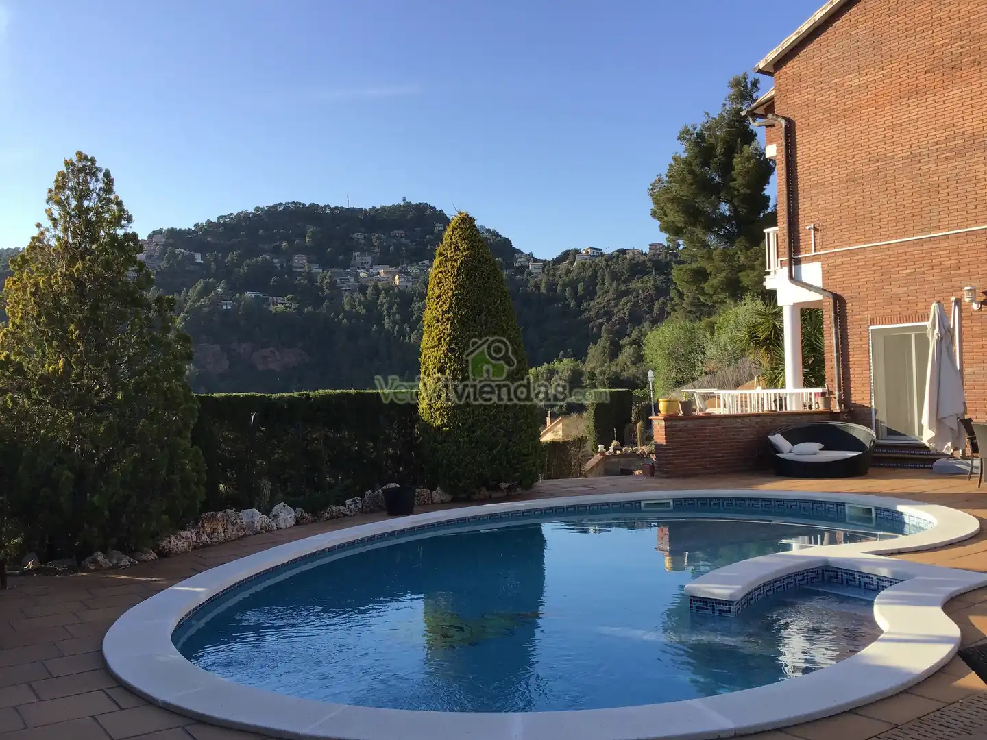 Detached house with terrace for sale in Carrer de les Oliveres 12, imagen 2