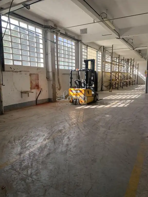 Aparcament de Nau industrial en venda en Vitoria - Gasteiz