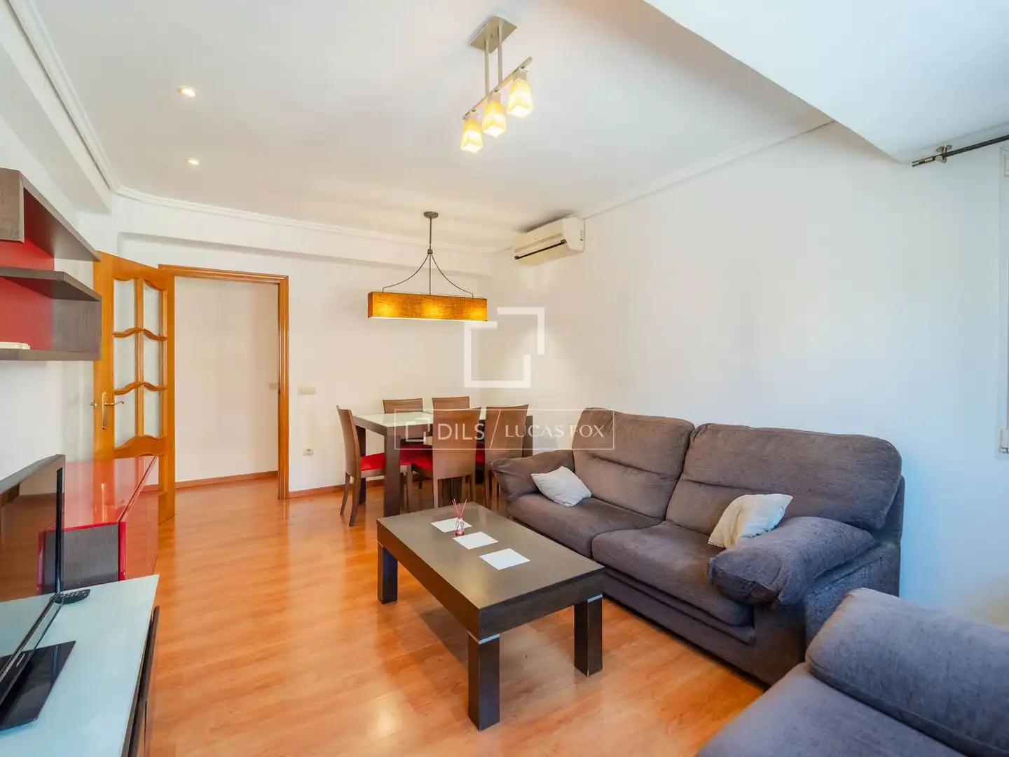 Sala de estar de Piso en venta en Valencia con Calefacción, Parquet y Amueblado