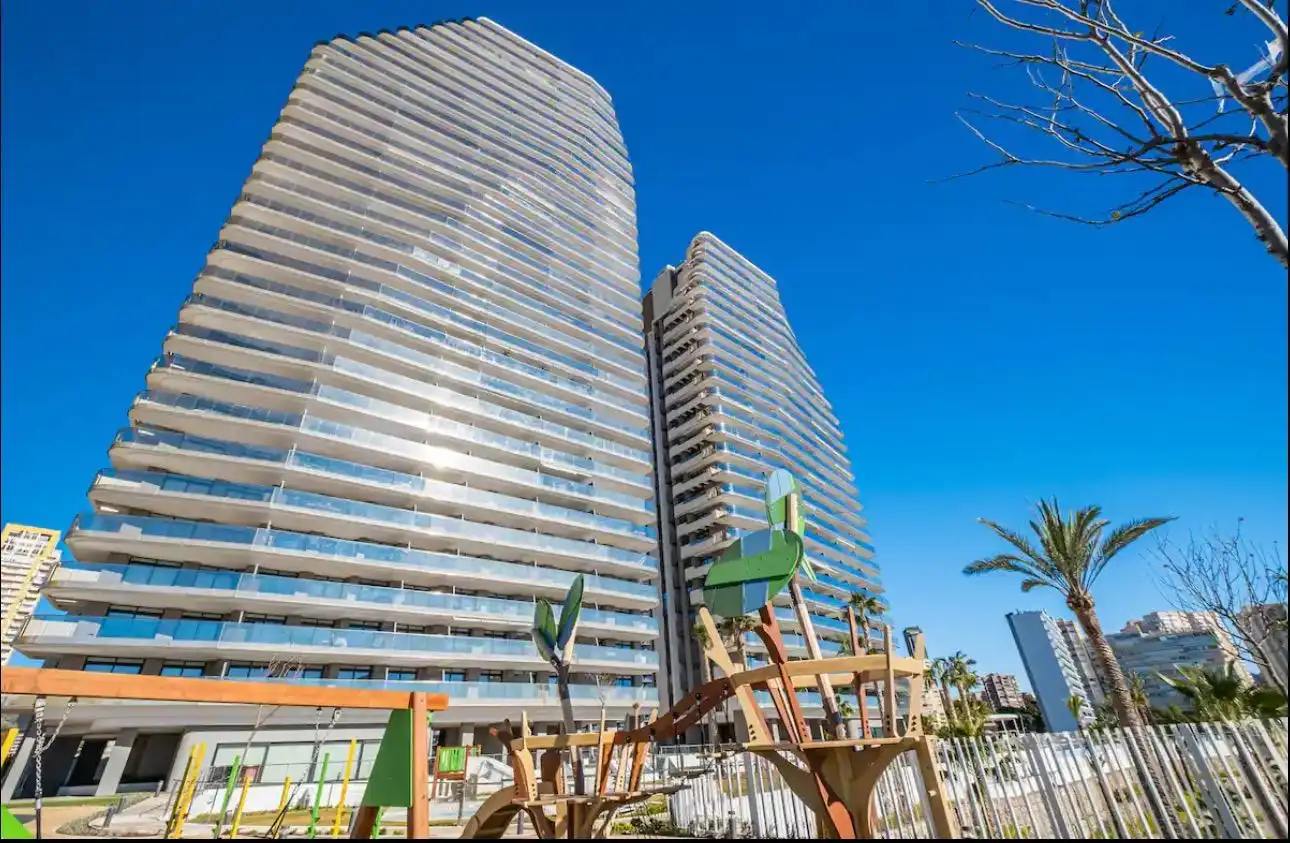 Exterior view of Apartments for rent in Benidorm  with Air Conditioner, Heating and Private garden