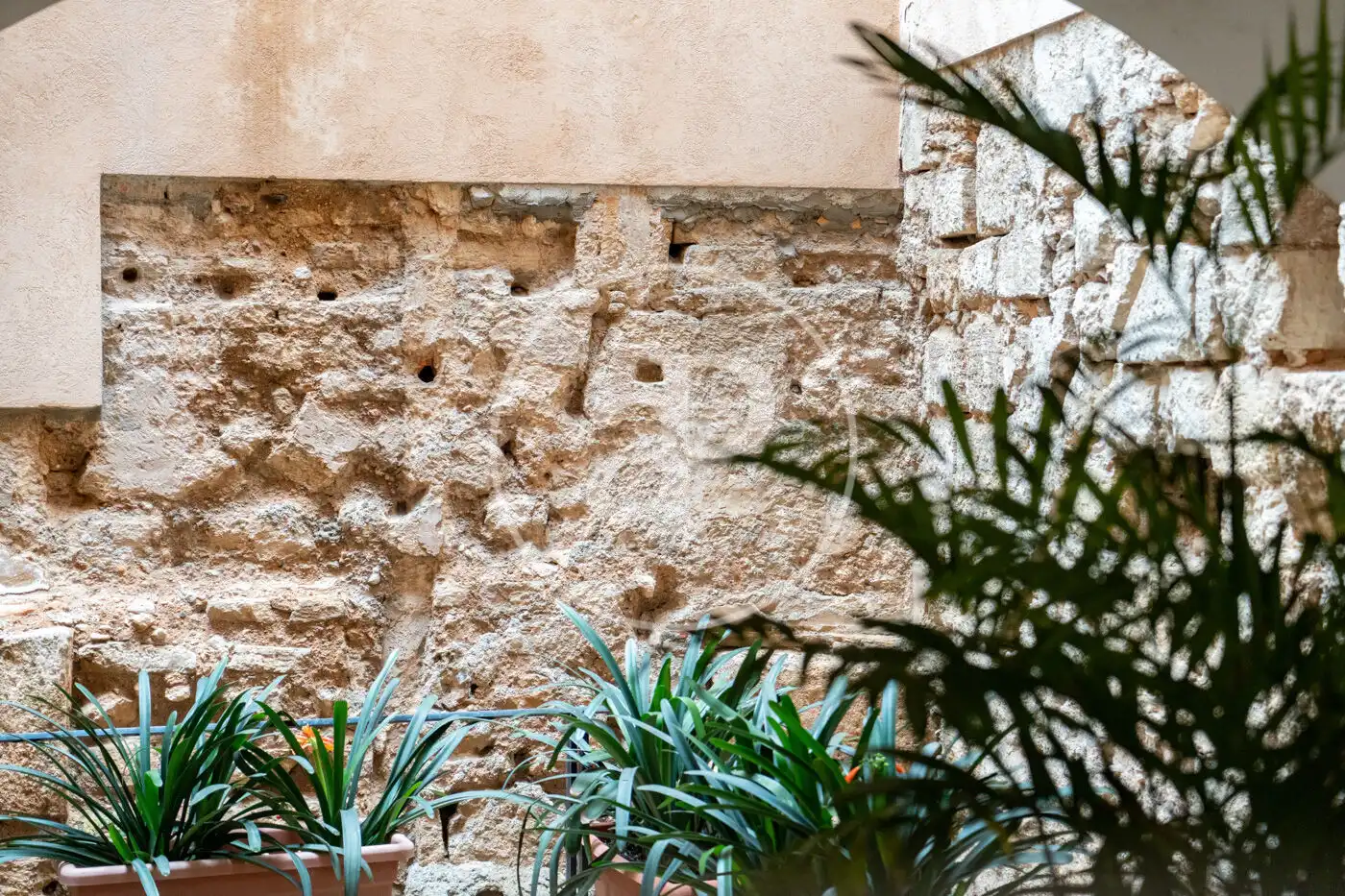Außenansicht von Wohnung zum Verkauf in  Palma de Mallorca mit Klimaanlage, Heizung und Balkon