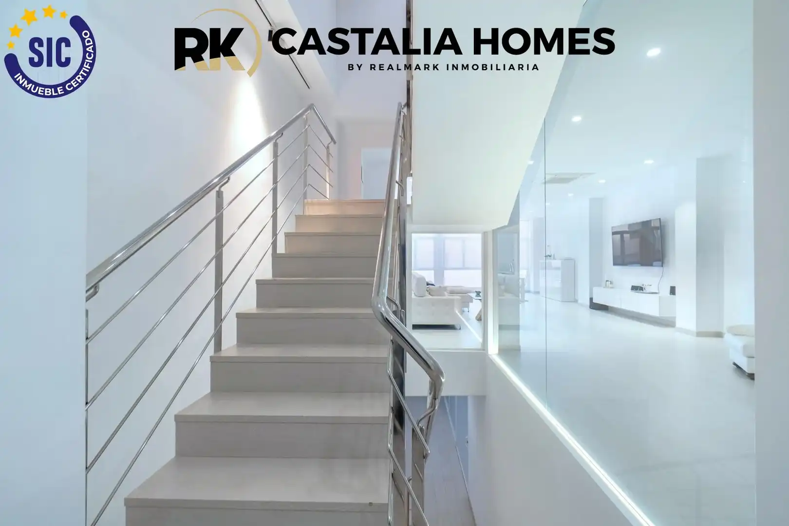 Einfamilien-Reihenhaus zum Verkauf in Castellón de la Plana / Castelló de la Plana mit Klimaanlage, Privatgarten und Terrasse