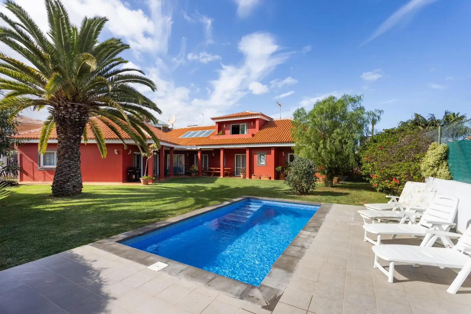 Piscina de Casa o chalet en venta en Puerto de la Cruz con Calefacción, Jardín privado y Parquet