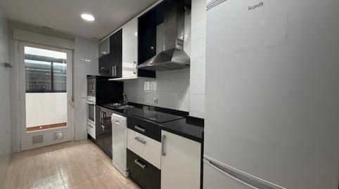 Foto 3 de Pis en venda a Calle del Niscalo, Zona Sur - Av. de España - San Miguel, Cáceres