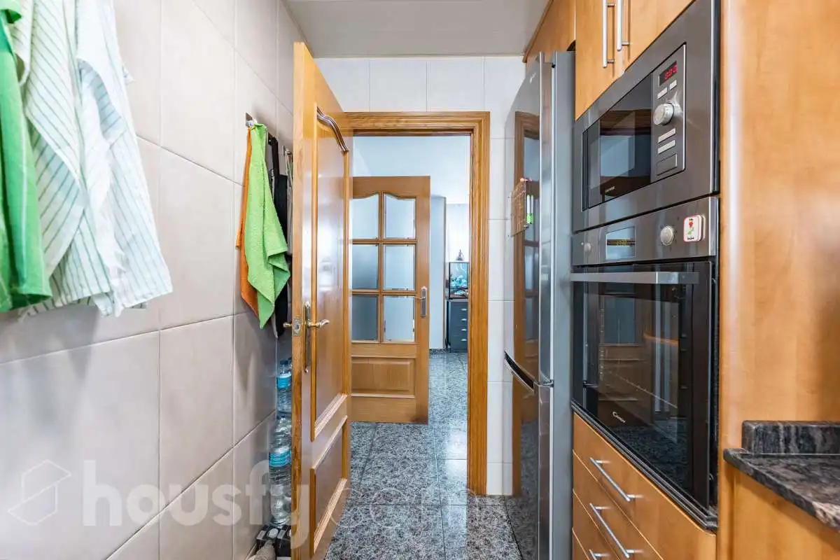 Kitchen of Flat for sale in Sabadell  with Air Conditioner, Heating and Furnished