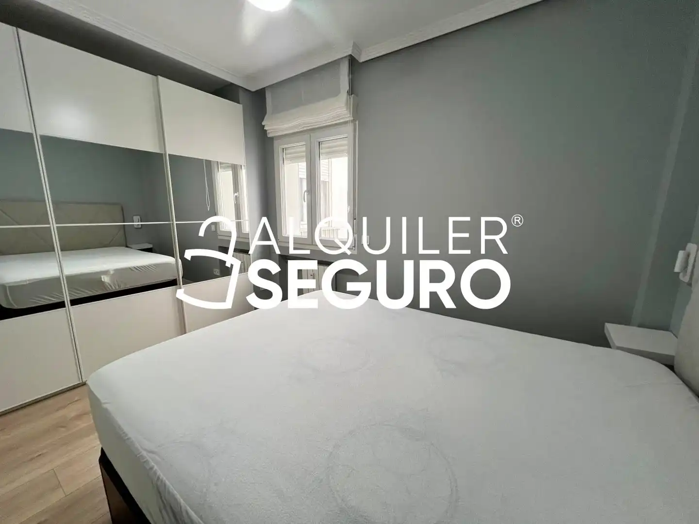 Bedroom of Flat for rent in Madrid  with Air Conditioner, Heating and Furnished