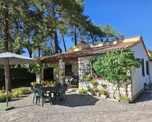 Jardí de Casa o xalet en venda en Cuéllar amb Calefacció, Jardí privat i Traster