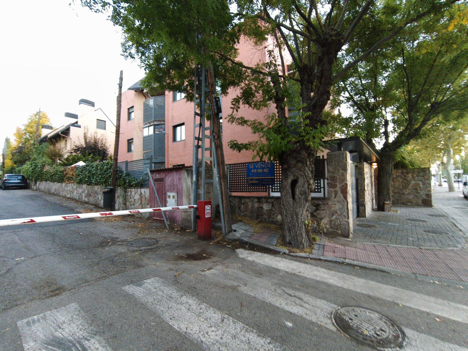 Exterior view of Garage for sale in Pozuelo de Alarcón