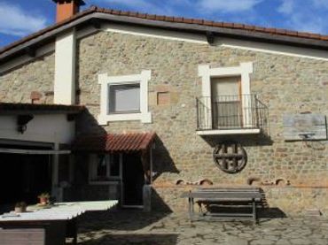 House for sale in Castañeda