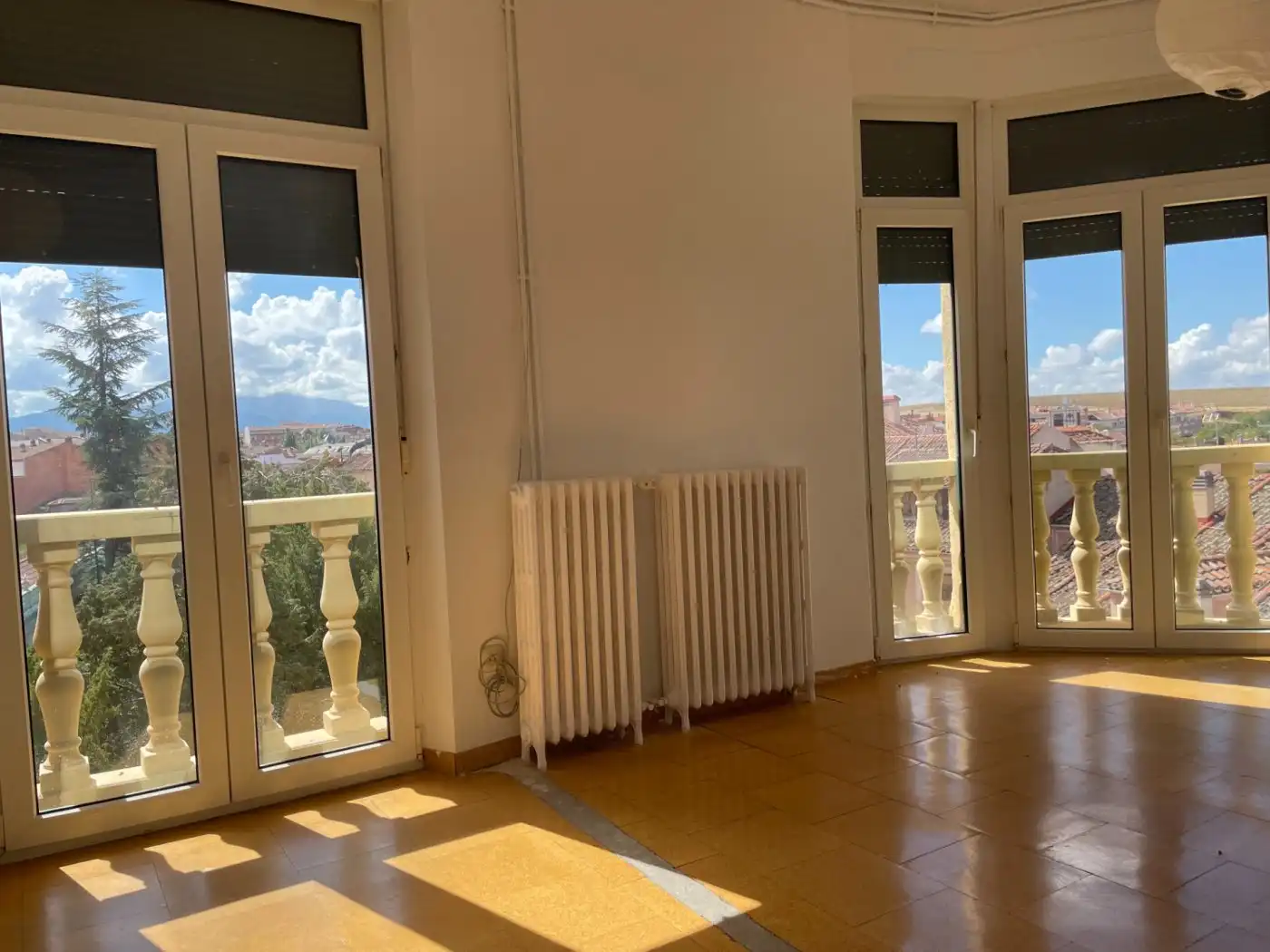 Sala d'estar de Àtic en venda en Segovia amb Aire condicionat, Calefacció i Terrassa