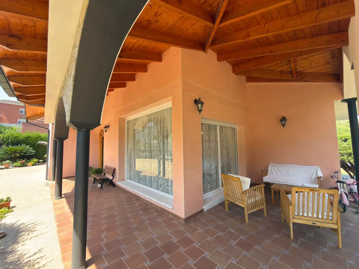 Terrassa de Casa o xalet en venda en Sant Boi de Llobregat amb Calefacció, Jardí privat i Parquet