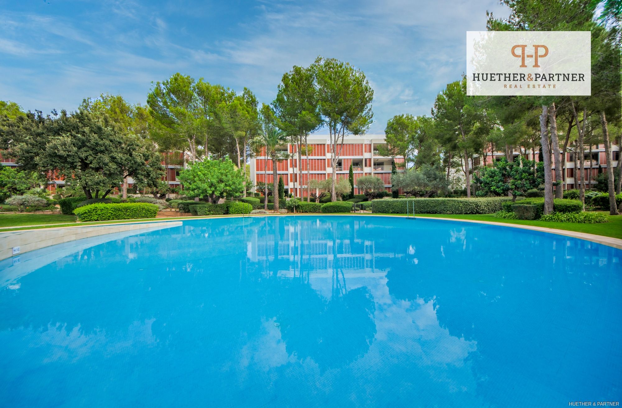 Swimming pool of Flat for sale in Calvià  with Air Conditioner, Heating and Furnished