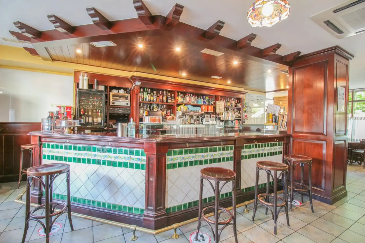 Commercial properties for sale in Aretxabaleta  with Air Conditioner and Furnished