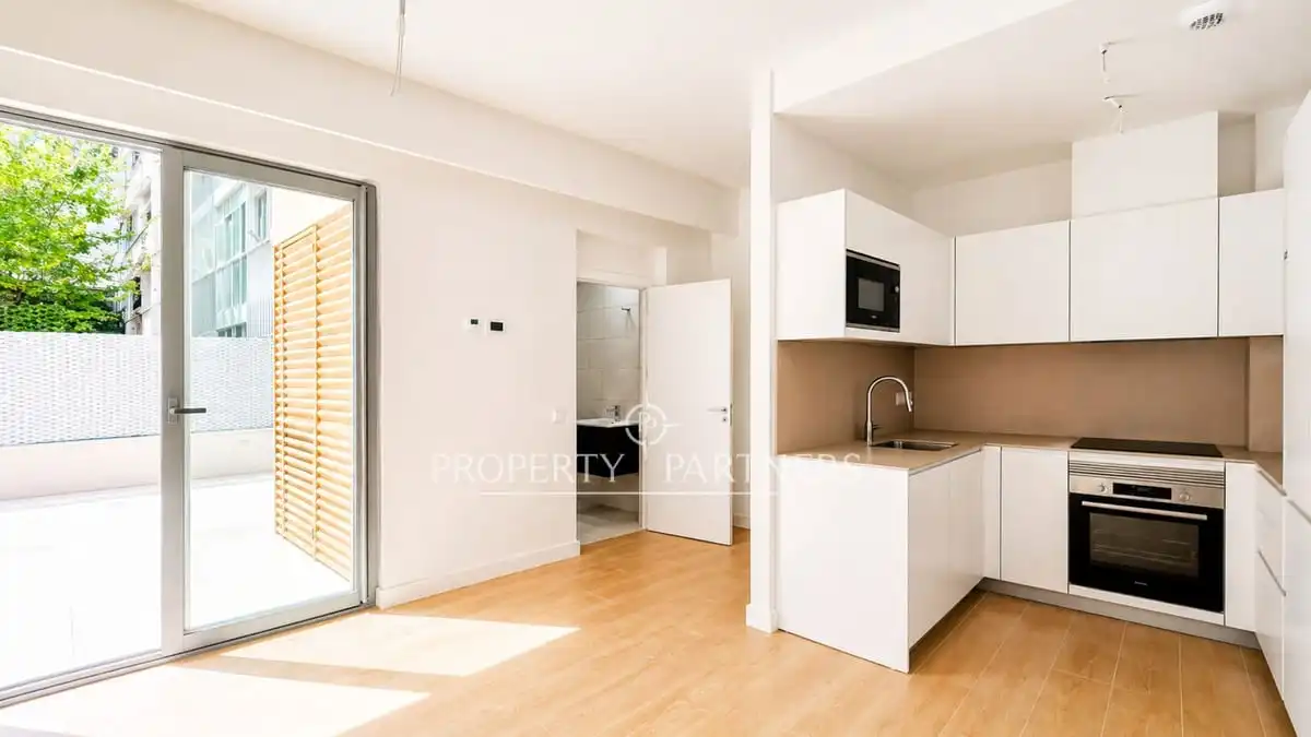 Cuina de Apartament en venda en Madrid amb Aire condicionat, Calefacció i Jardí privat