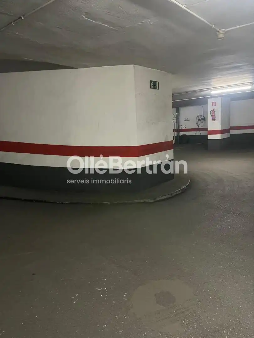 Einzelparkplatz zur Miete in del Consell de Cent, imagen 3