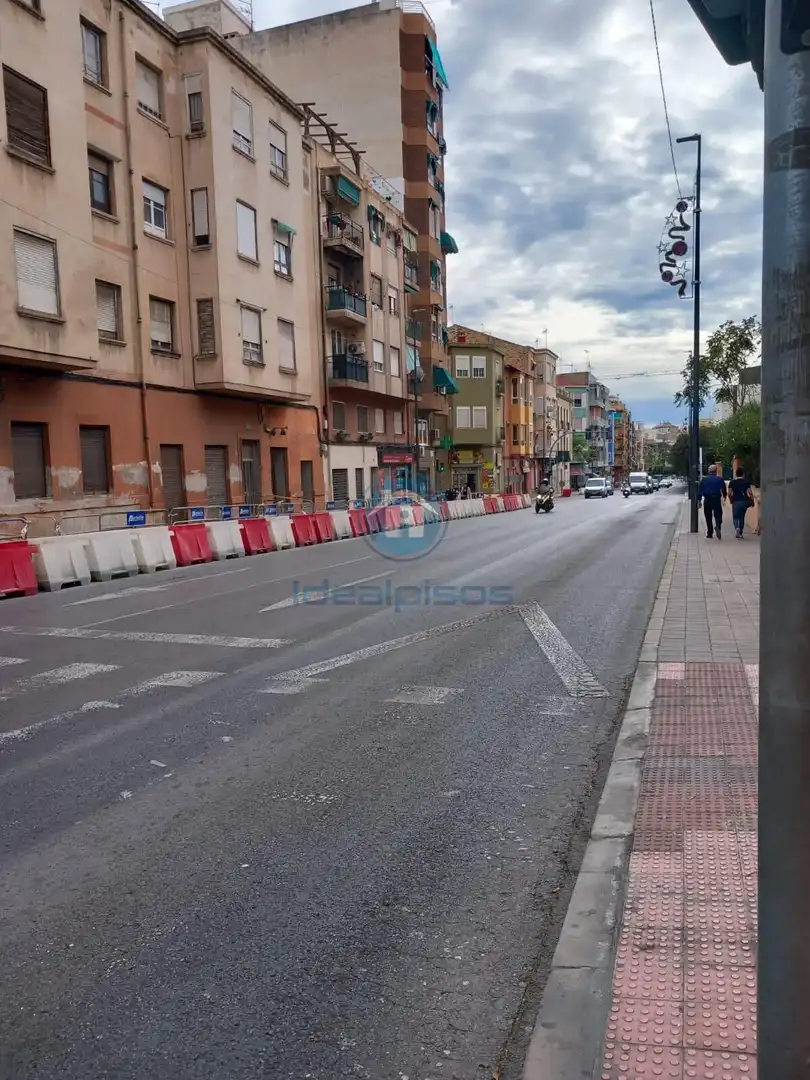 Vista exterior de Local en venta en Alicante / Alacant