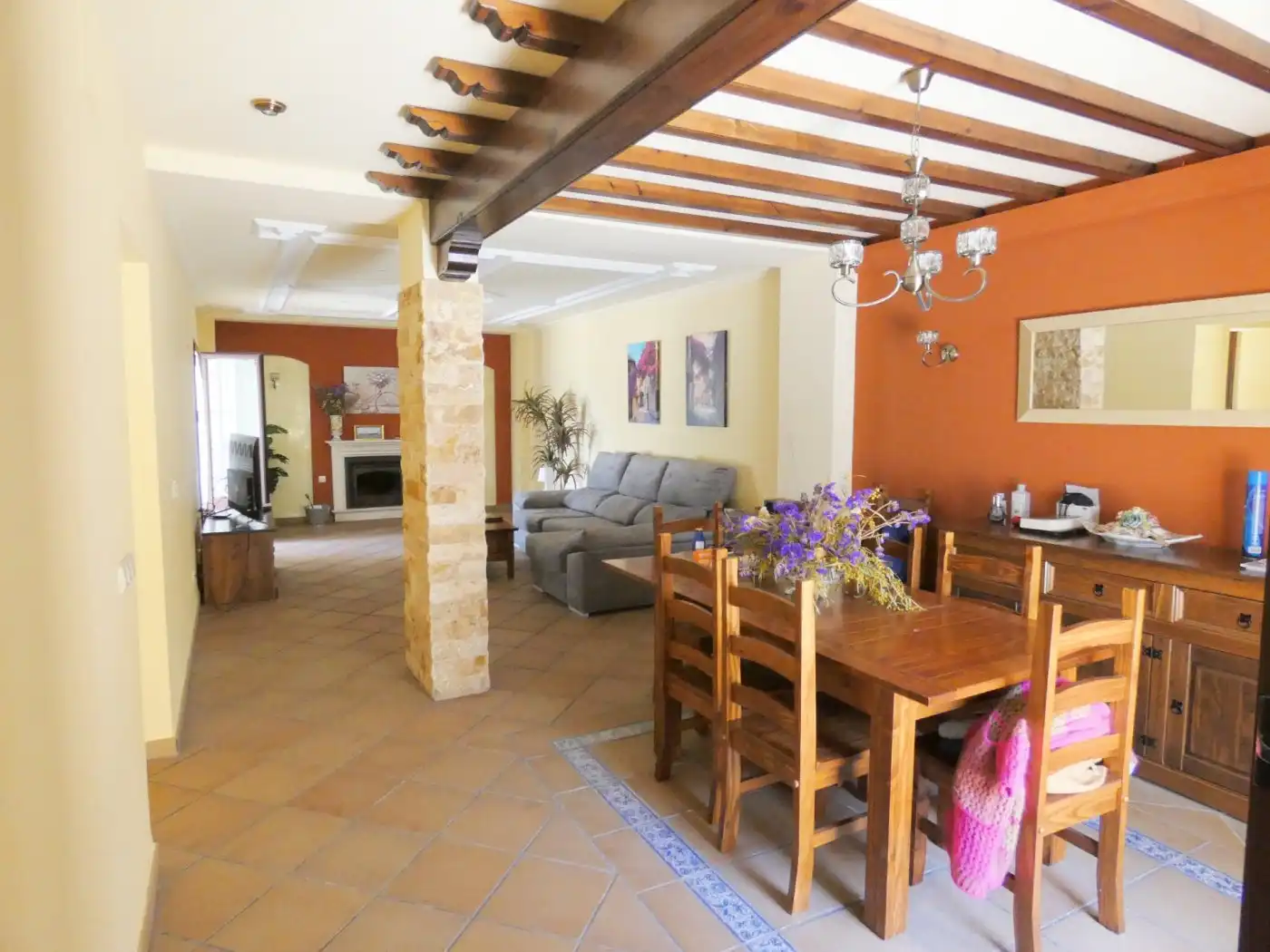 Living room of Houses for sale in Chiclana de la Frontera  with Air Conditioner, Private garden and Terrace