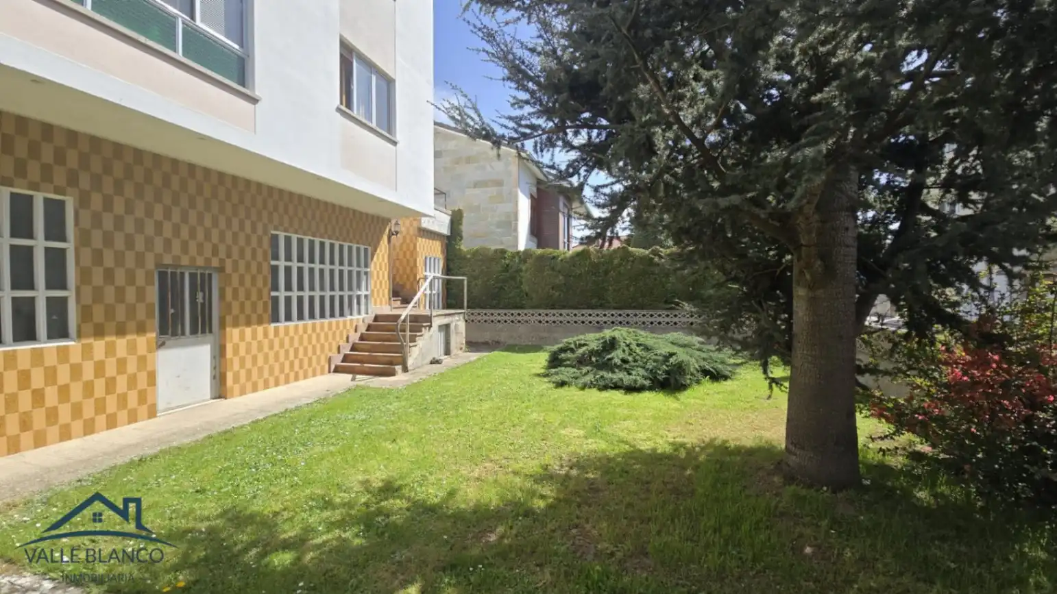 Jardín de Piso en venta en Campoo de Enmedio con Calefacción, Terraza y Trastero