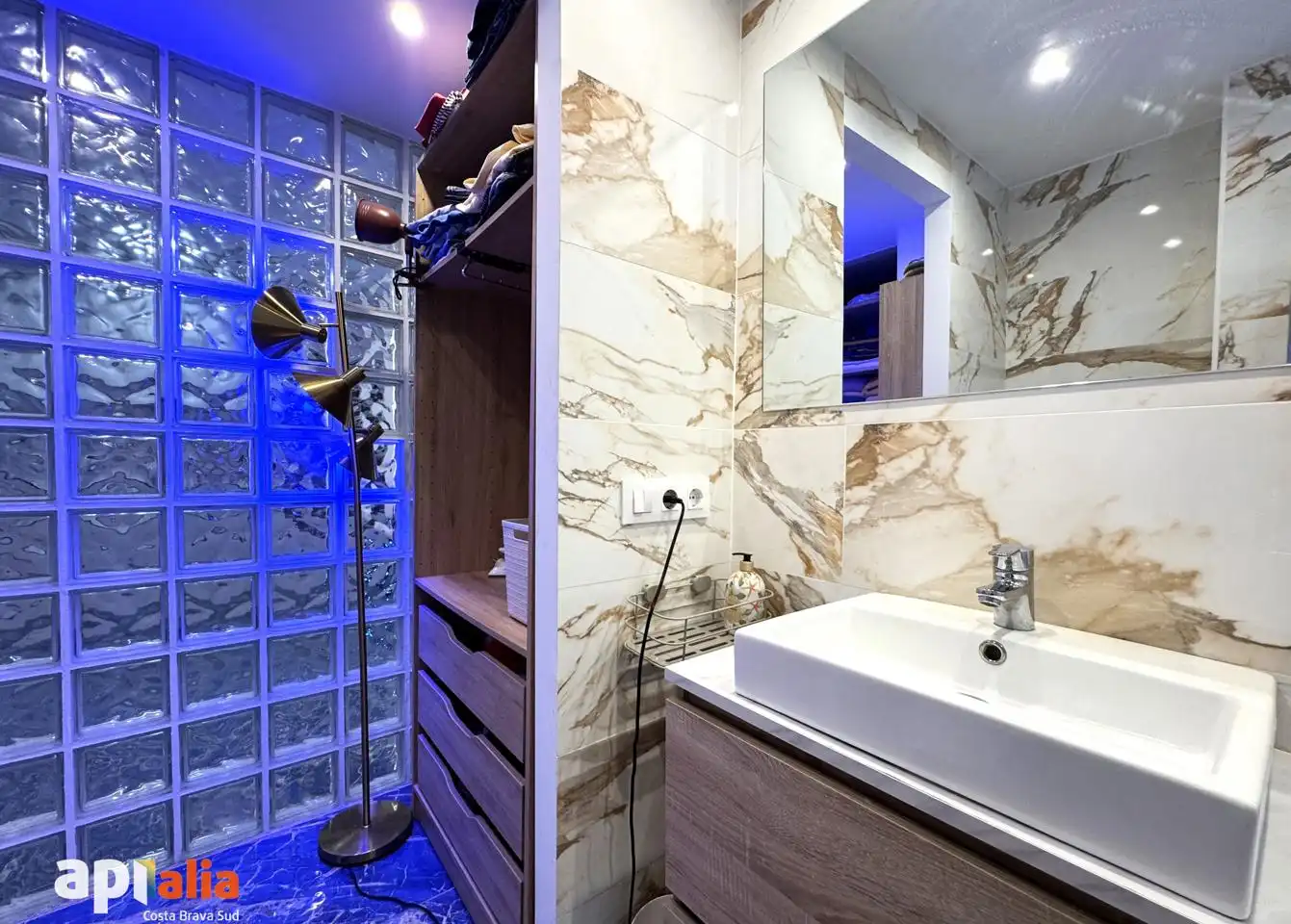 Flat for sale in Canyelles