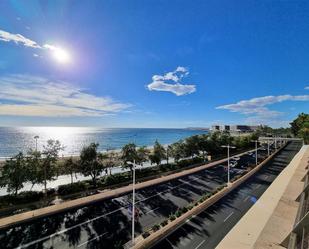 Vista exterior de Casa o xalet en venda en Alicante / Alacant amb Aire condicionat i Terrassa