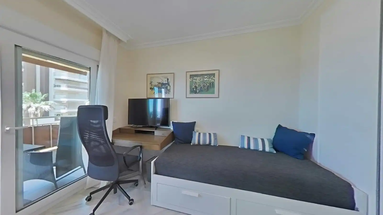 Sala d'estar de Apartament en venda en Fuengirola amb Aire condicionat, Calefacció i Terrassa