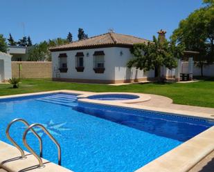 Jardí de Casa o xalet de lloguer en Chiclana de la Frontera amb Aire condicionat, Jardí privat i Terrassa