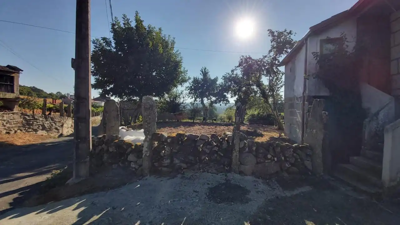 Houses for sale in San Cristovo de Cea  with Private garden