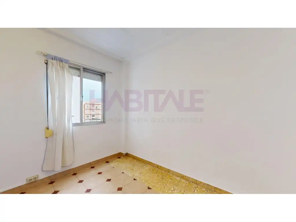 Bedroom of Flat for sale in Valencia  with Balcony
