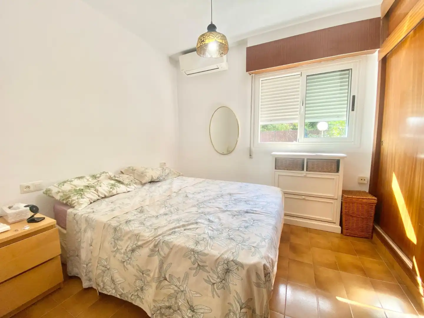Habitación de Casa o chalet de alquiler en Benidorm con Aire acondicionado, Terraza y Piscina