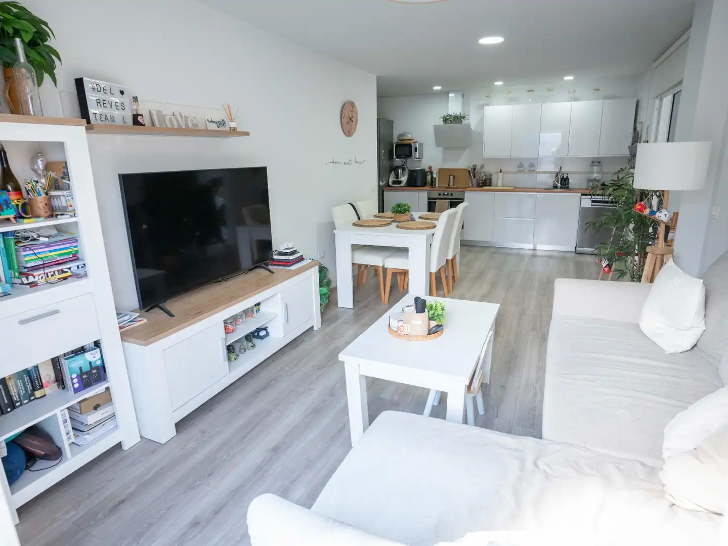 Living room of Apartments for sale in Güímar  with Parquet flooring, Terrace and Storage room