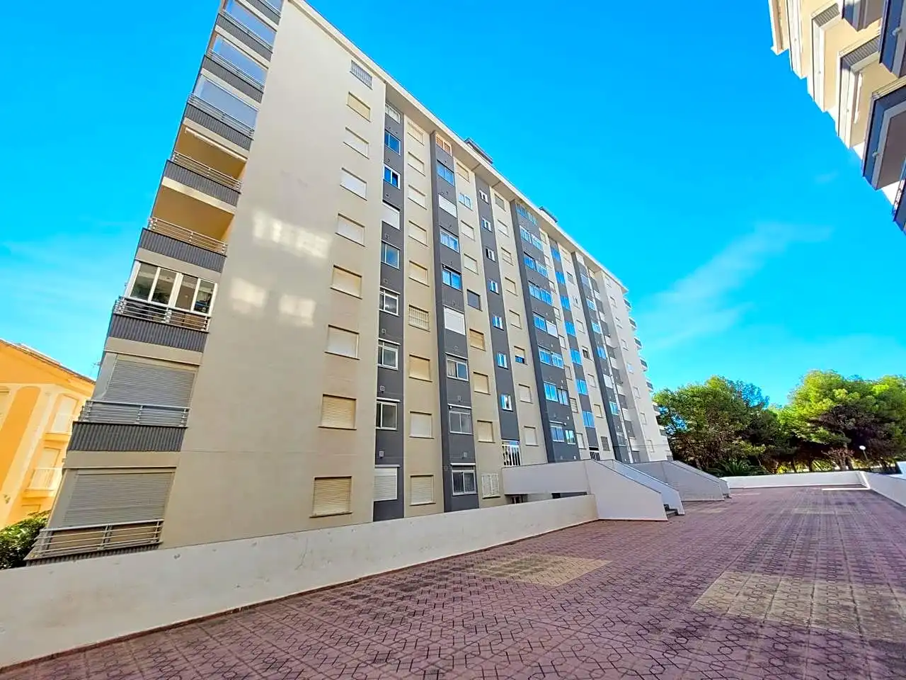 Vista exterior de Apartamento de alquiler en Miramar, Valencia