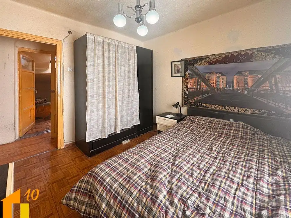 Bedroom of Apartments for sale in Burgos
