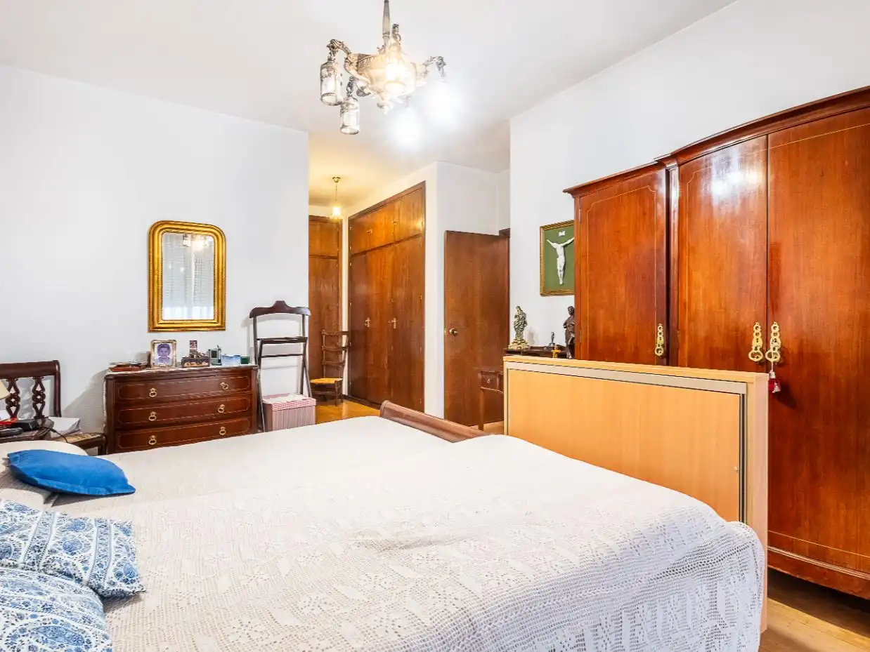 Habitación de Piso en venta en  Madrid Capital con Terraza y Balcón