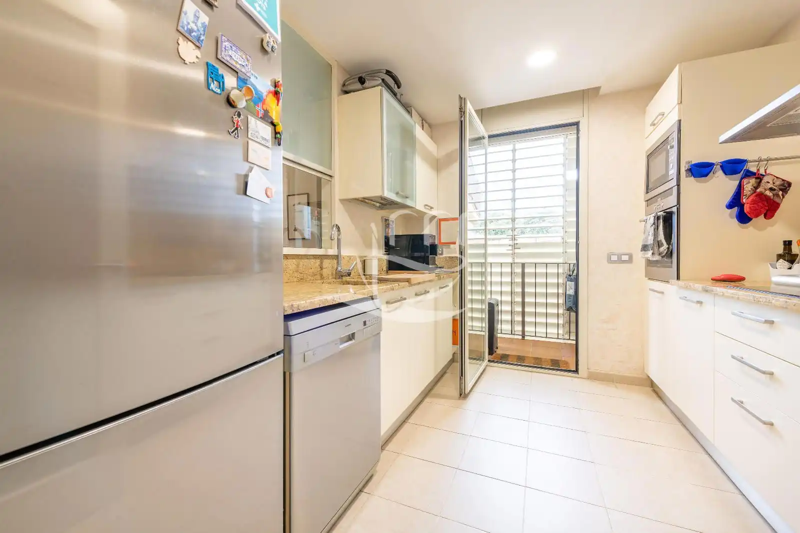 Küche von Wohnung zum Verkauf in Palafrugell mit Klimaanlage, Heizung und Terrasse