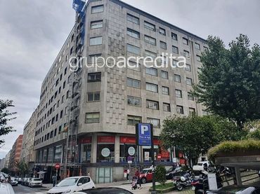 Gewerbefläche zum Verkauf in Plaza de Vigo