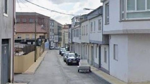 Venta de dos locales  en Melide A Coruña